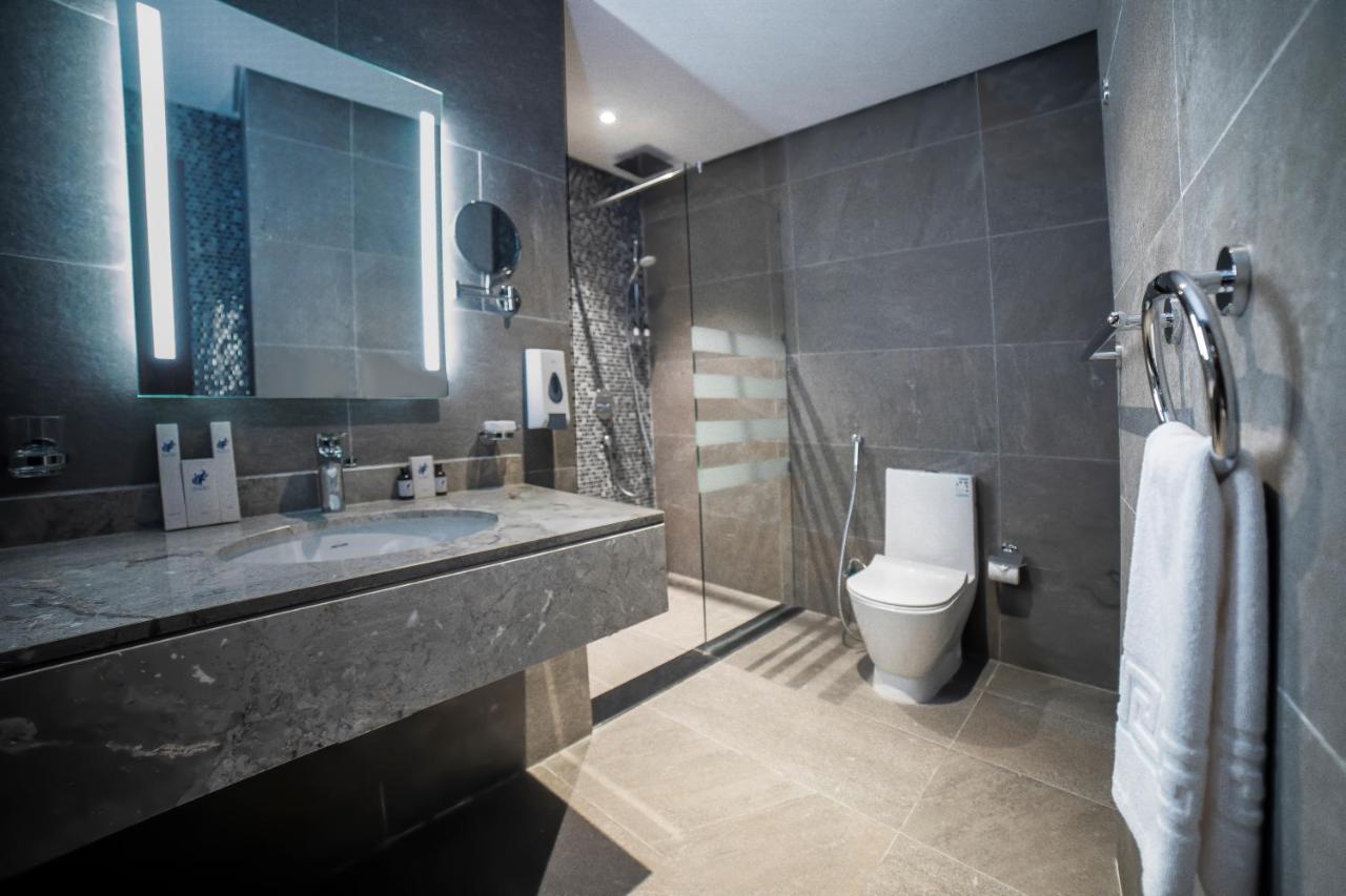 Swiss Blue Hotel Hera Jeddah Bagian luar foto